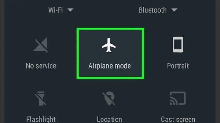 Alasan Adanya ‘Mode Pesawat’ di HP-mu!